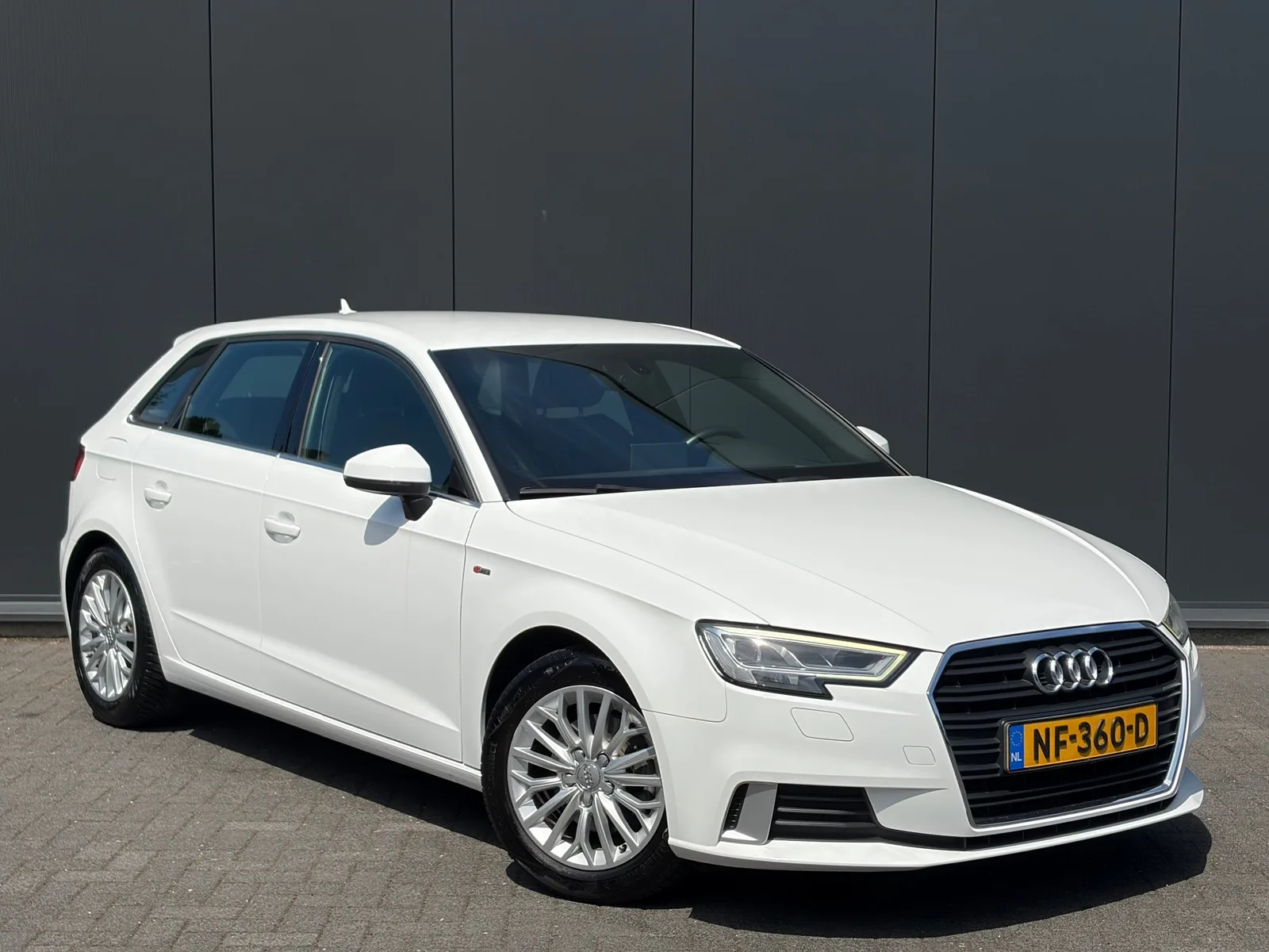 Audi A3 (2017) — foto 1