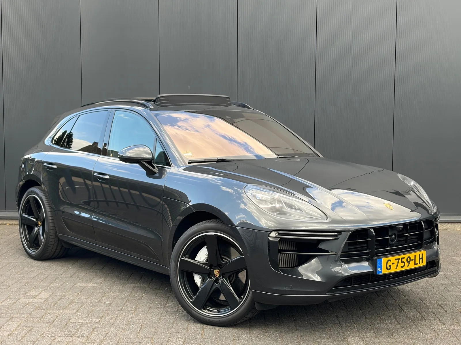 Porsche Macan (2019) — foto 1