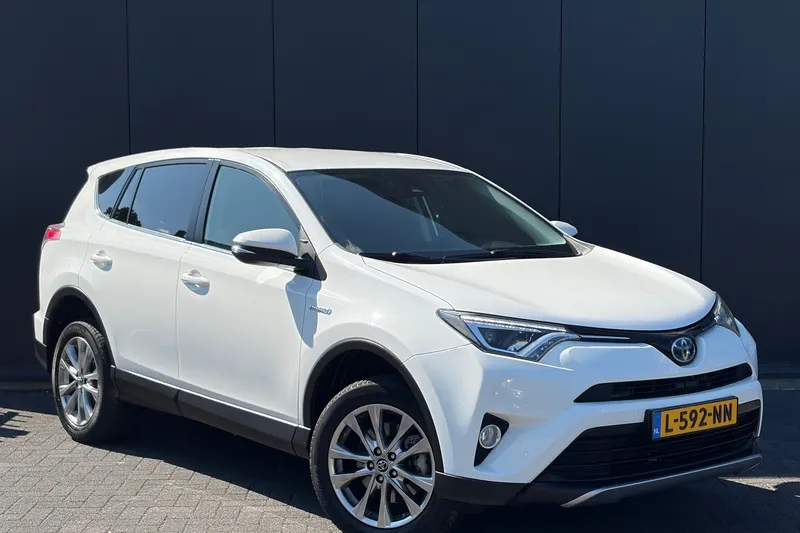 Toyota RAV4 (2016)