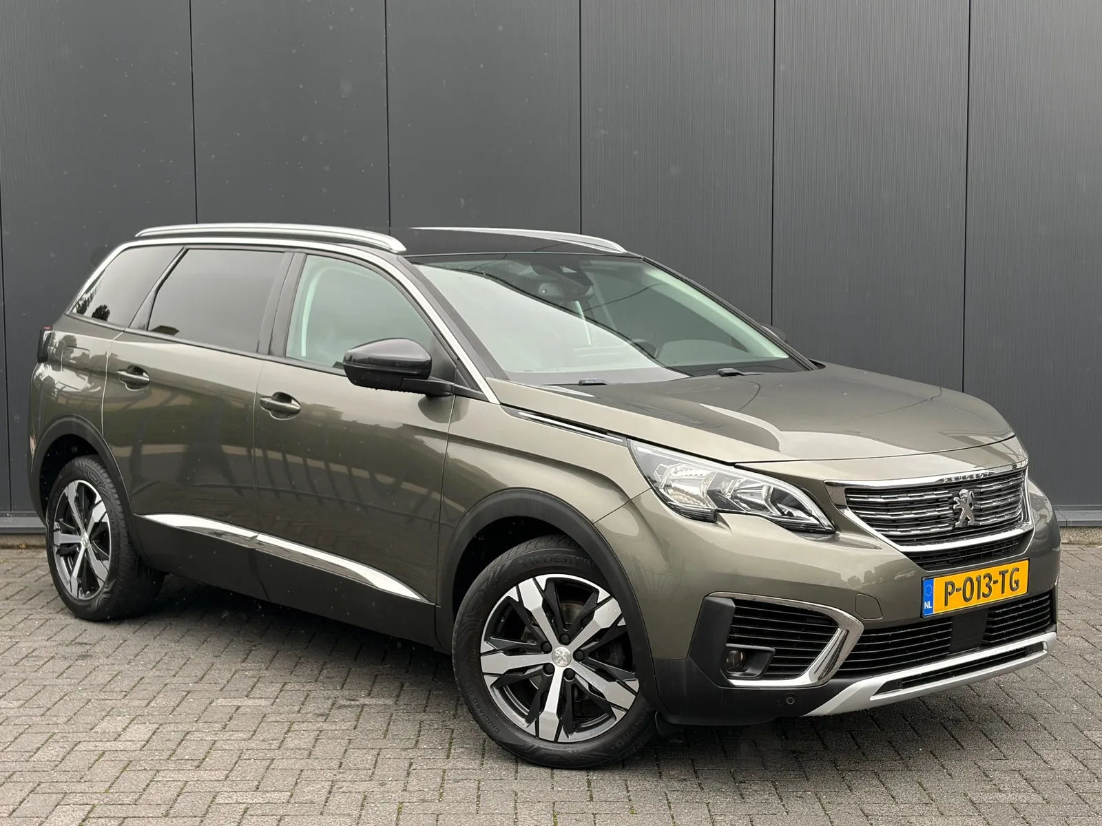 Peugeot 5008 (2018) — foto 1