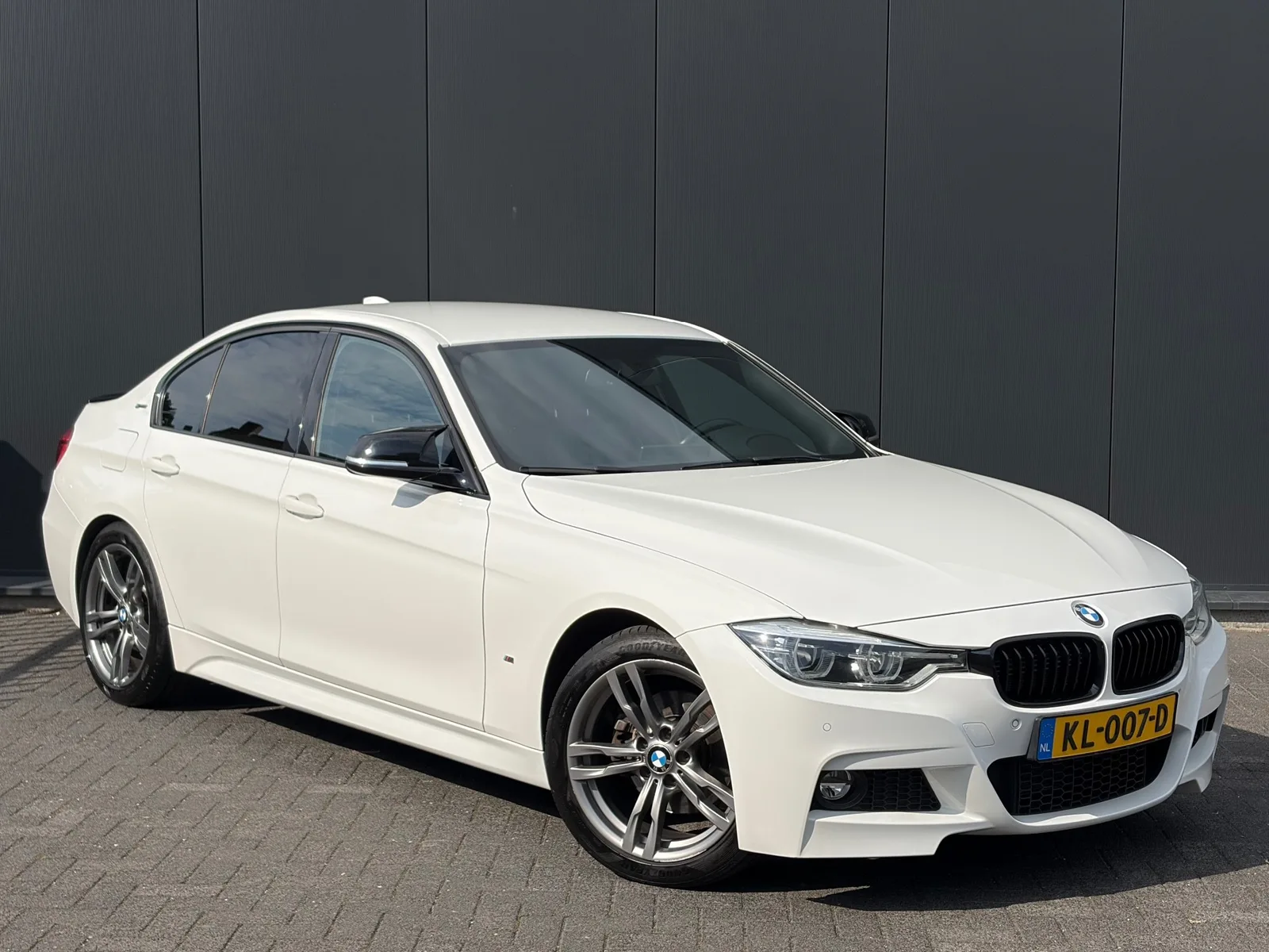 BMW 3-Serie (2016) — foto 1