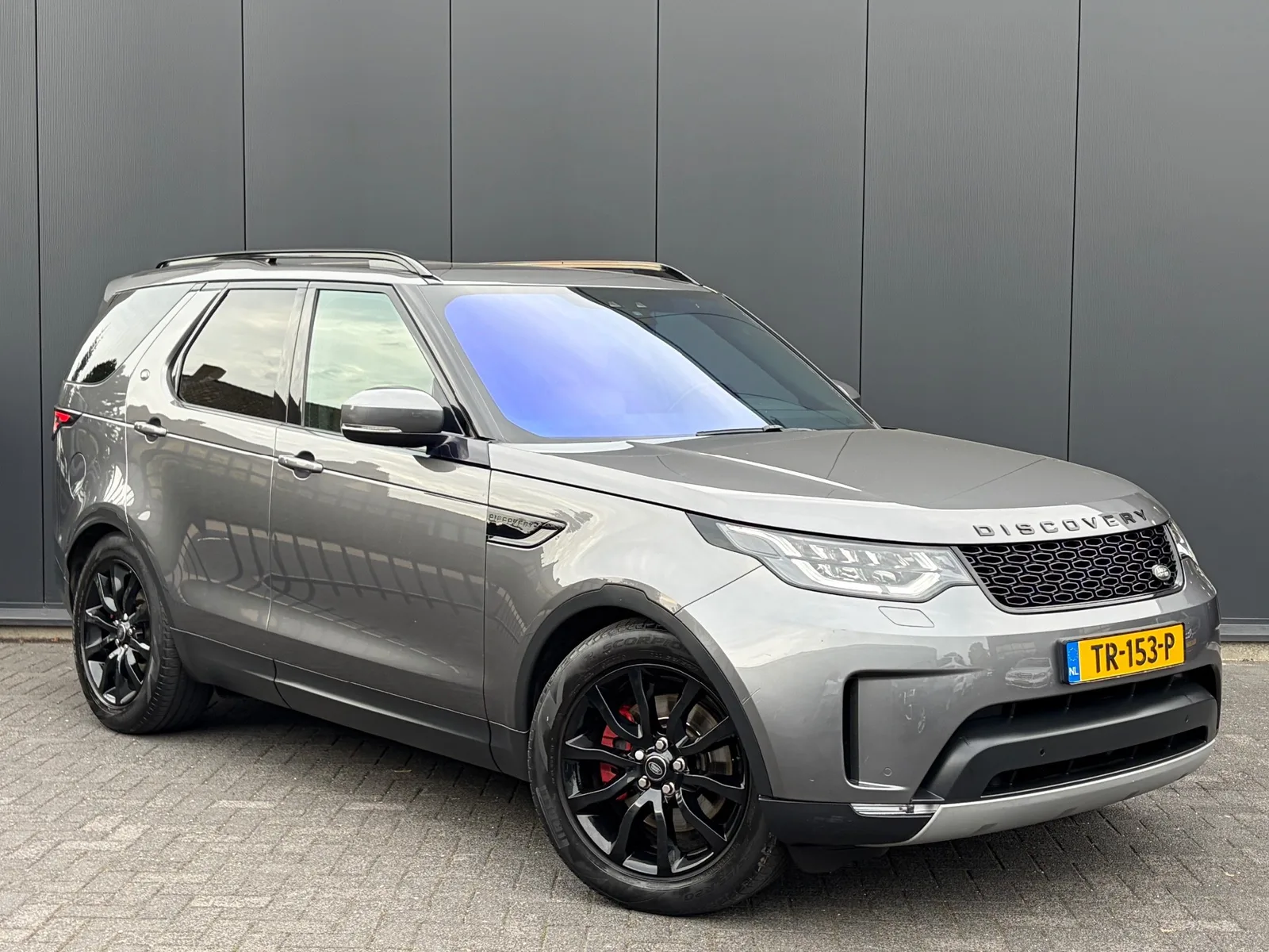 Land Rover Discovery (2018) — foto 1