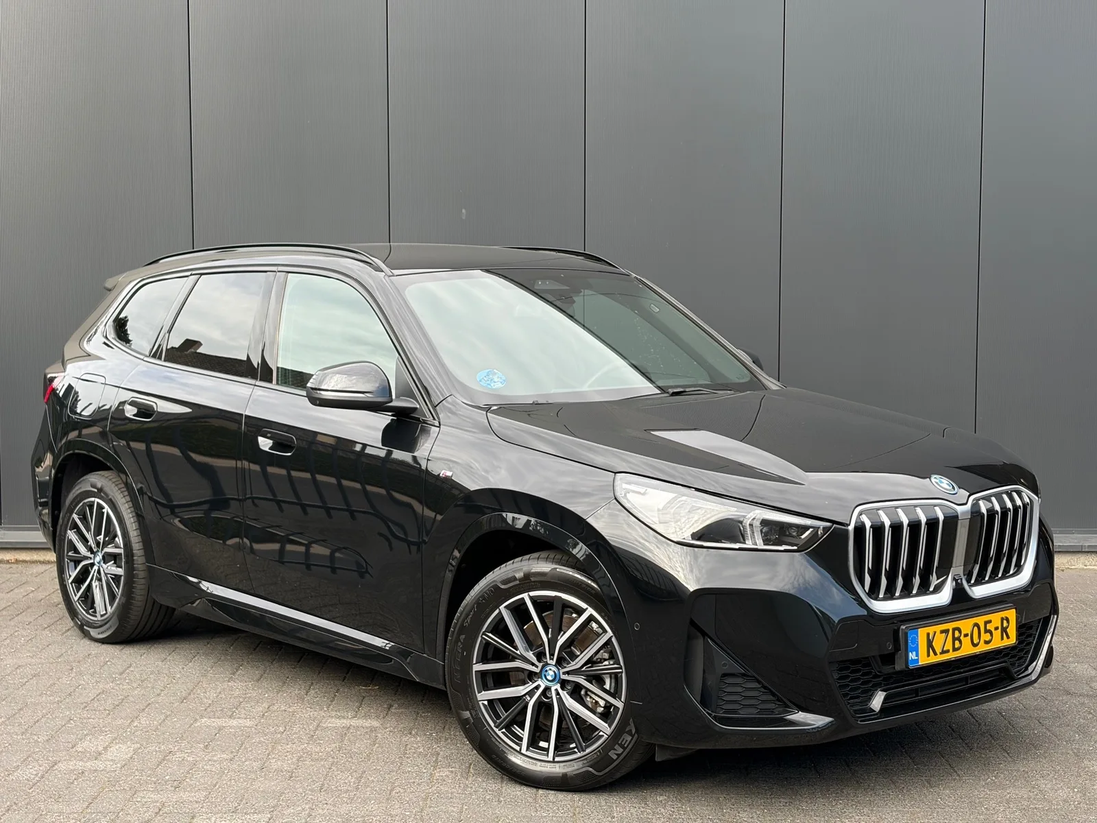 BMW X1 (2025) — foto 1