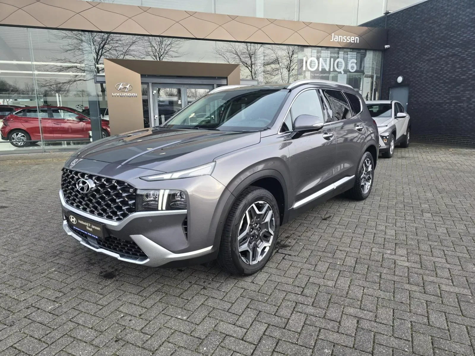 Hyundai Santa Fe (2023) — foto 1