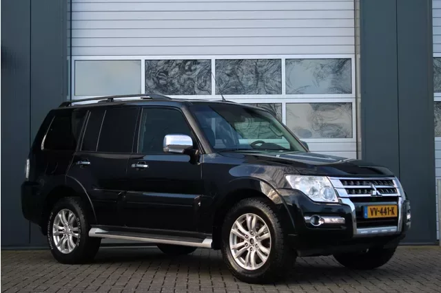 Mitsubishi Pajero (2016) — foto 1