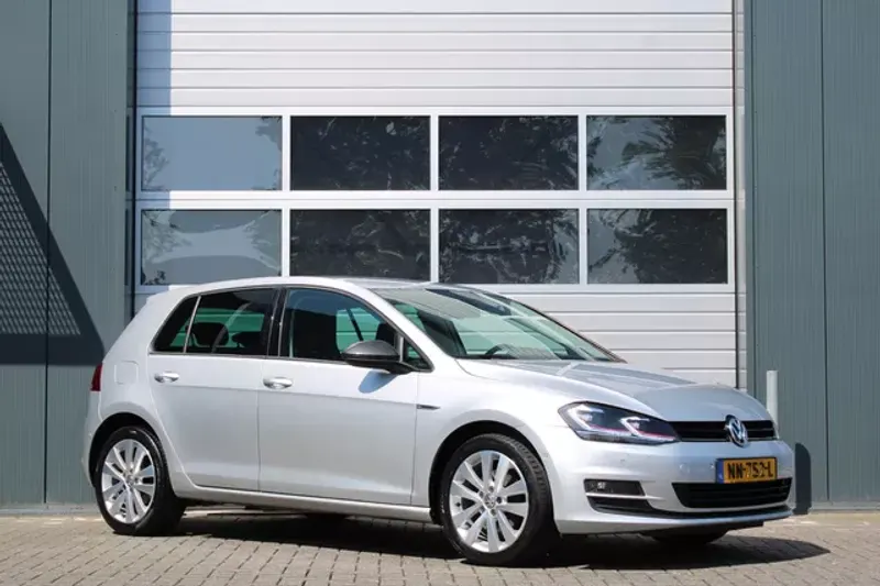 Volkswagen Golf (2014)
