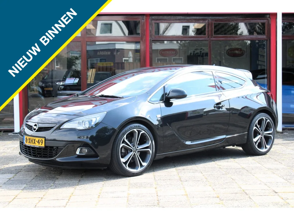 Opel Astra (2014) — foto 1