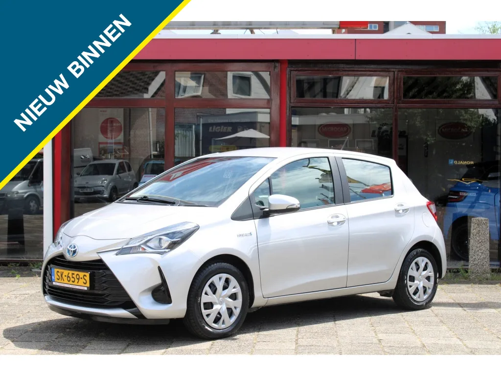 Toyota Yaris (2018) — foto 1