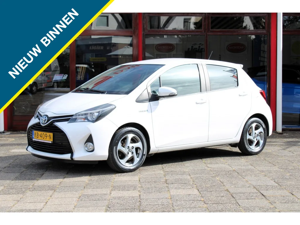 Toyota Yaris (2016) — foto 1