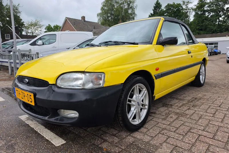 Ford Escort (1998)