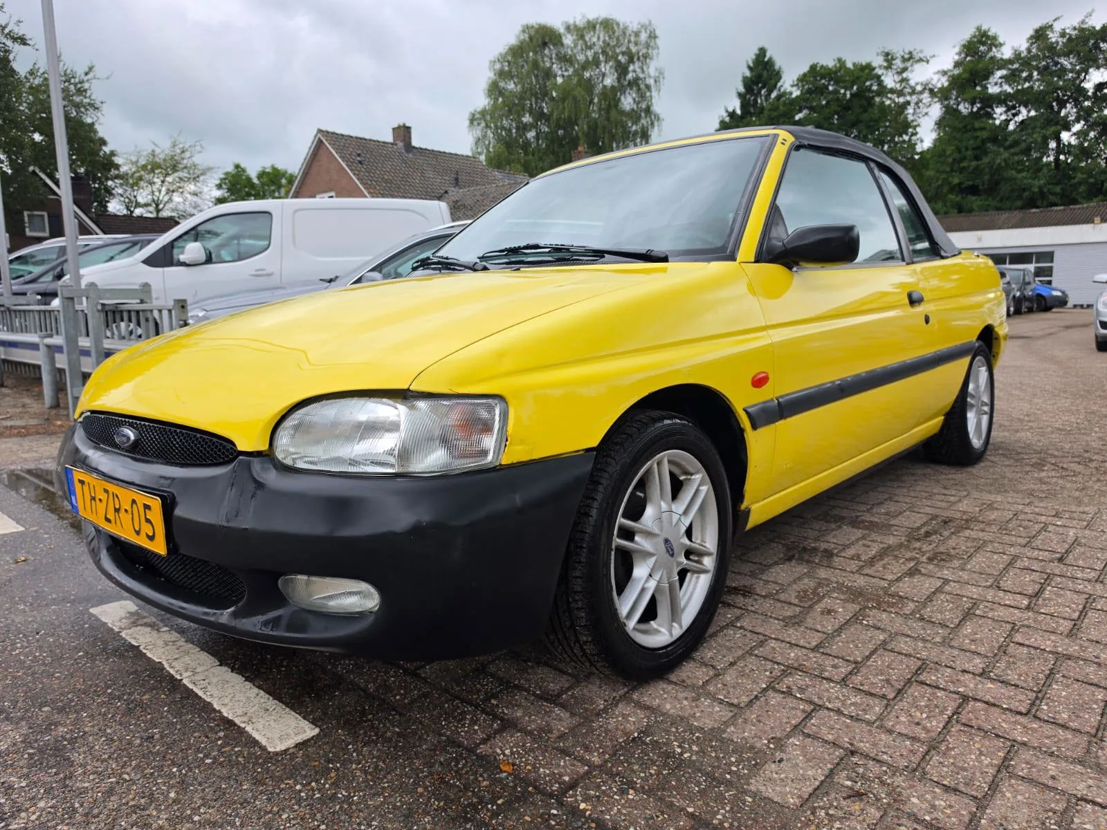 Ford Escort (1998) — foto 1