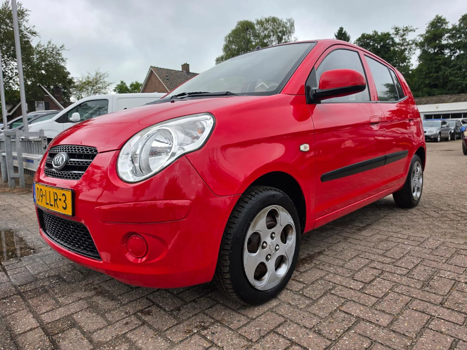 Kia Picanto (2010) — foto 1