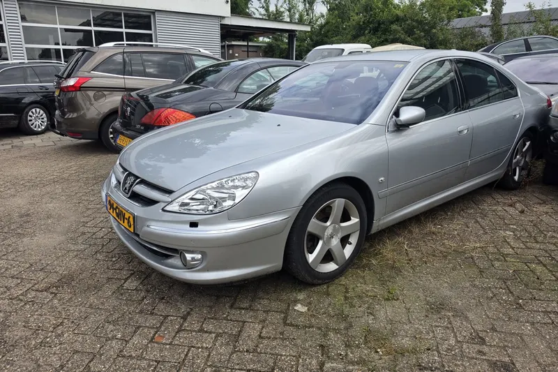 Peugeot 607 (2008)