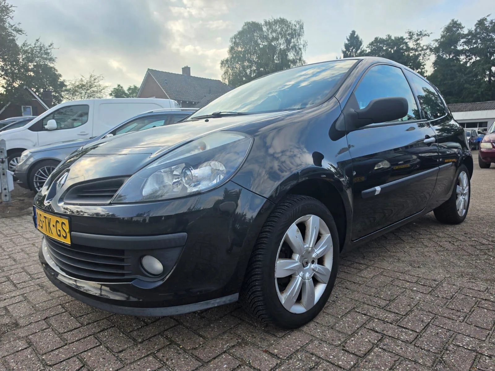 Renault Clio (2006) — foto 1