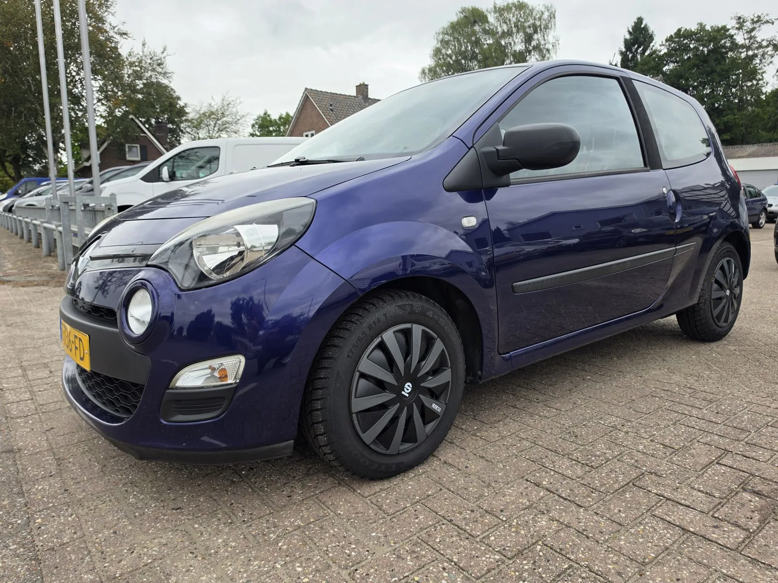 Renault Twingo (2014) — foto 1