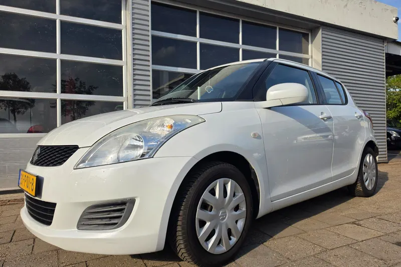 Suzuki Swift (2011)