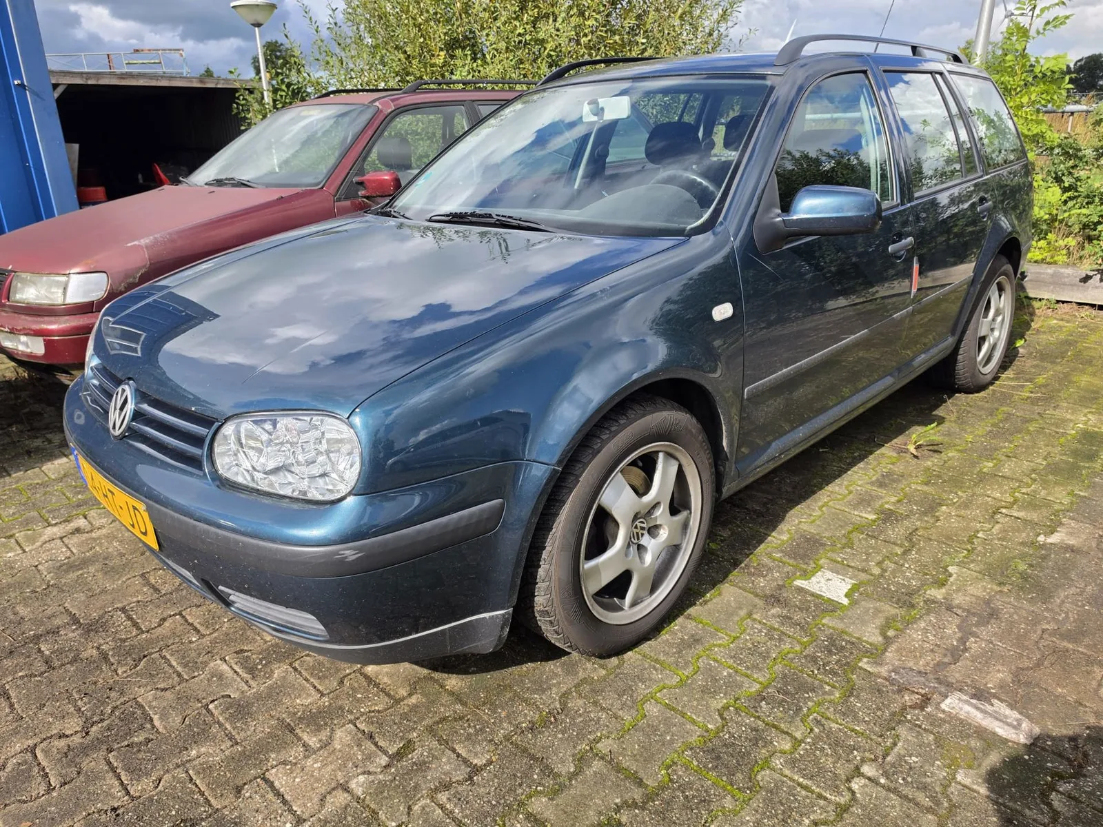 Volkswagen Golf (2001) — foto 1