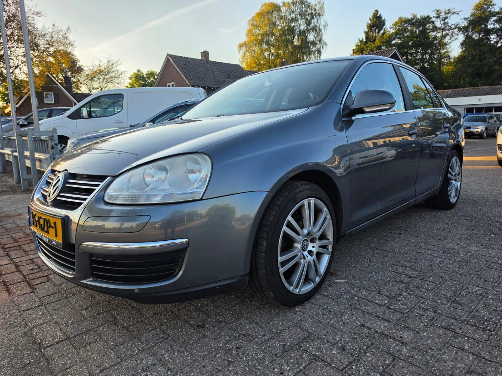 Volkswagen Jetta (2008) — foto 1