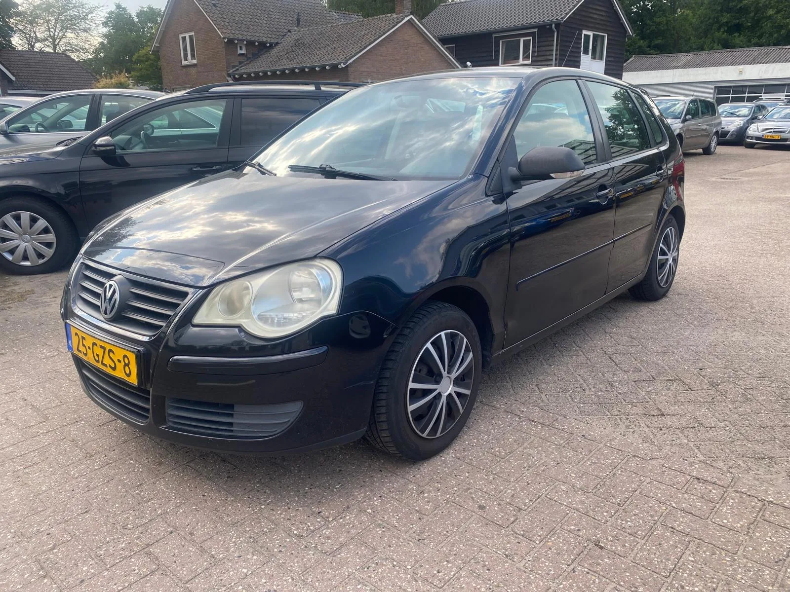Volkswagen Polo (2008) — foto 1