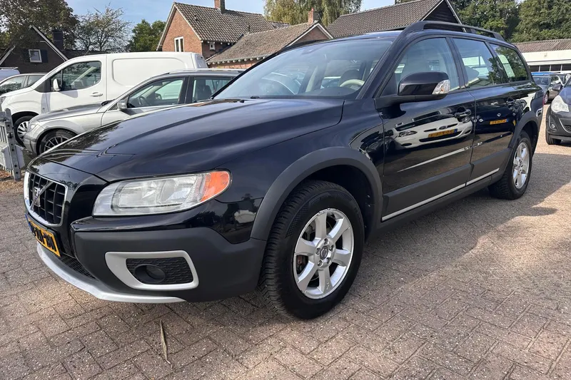 Volvo XC70 (2008)