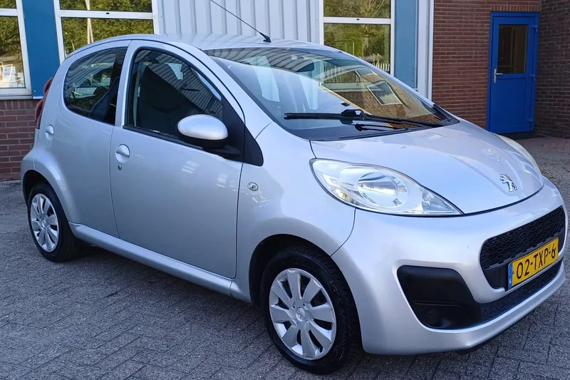Peugeot 107 (2012)