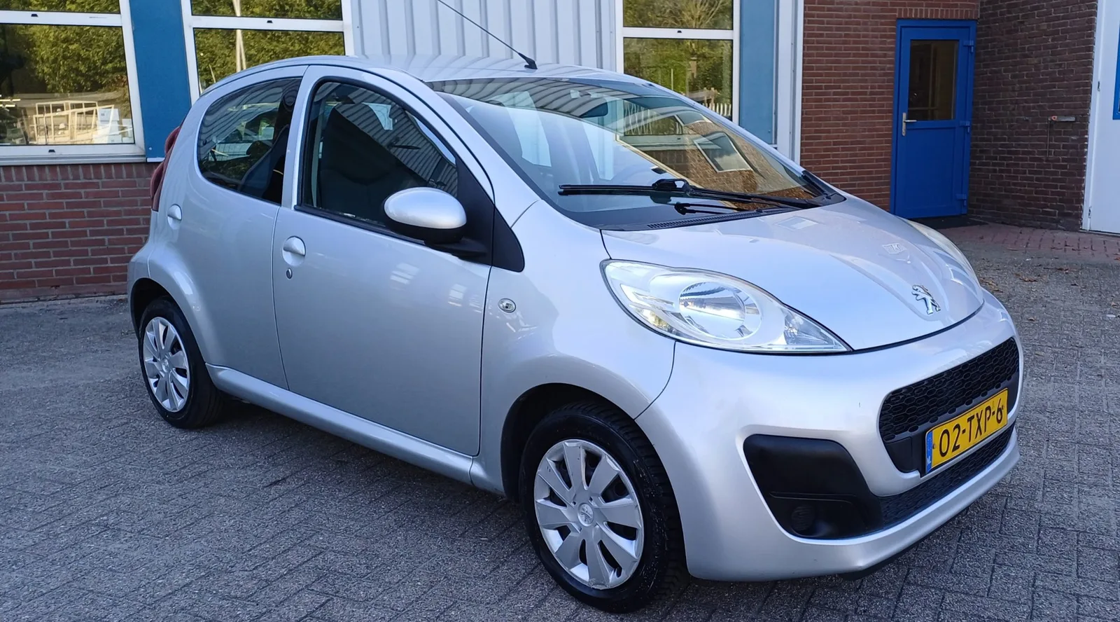 Peugeot 107 (2012) — foto 1