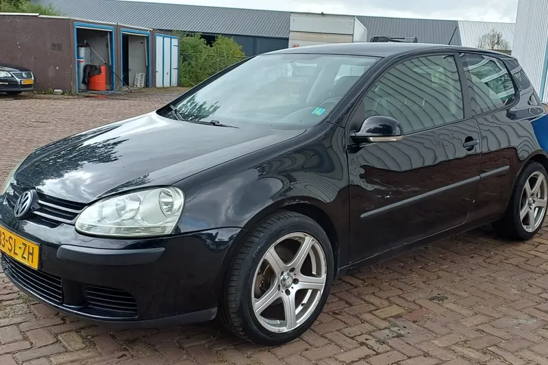 Volkswagen Golf (2006)