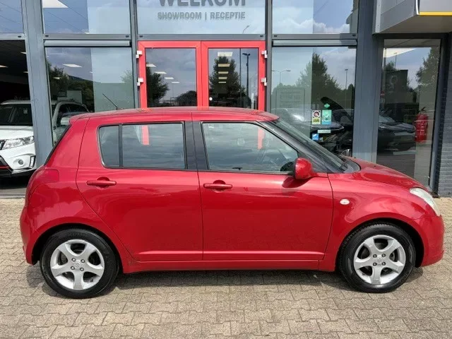 Suzuki Swift (2007) — foto 1
