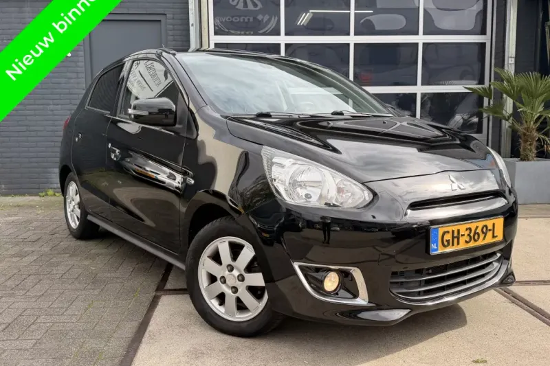 Mitsubishi Space Star (2015)