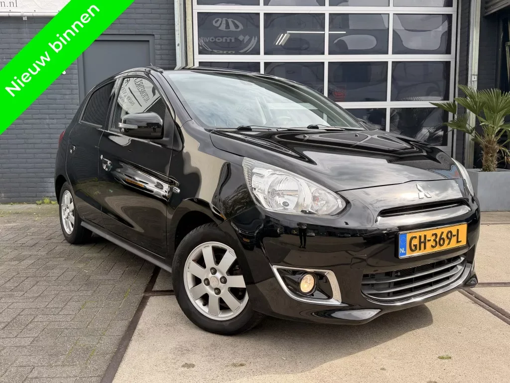 Mitsubishi Space Star (2015) — foto 1