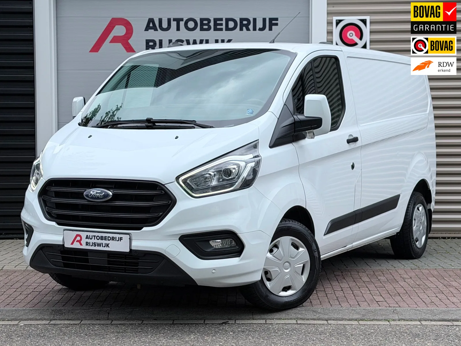 Ford Transit Custom (2023) — foto 1