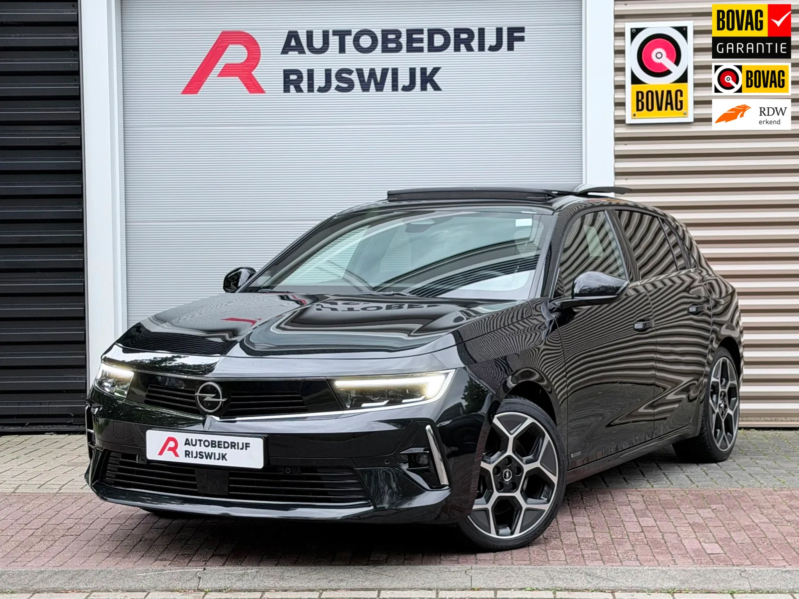 Opel Astra (2022) — foto 1