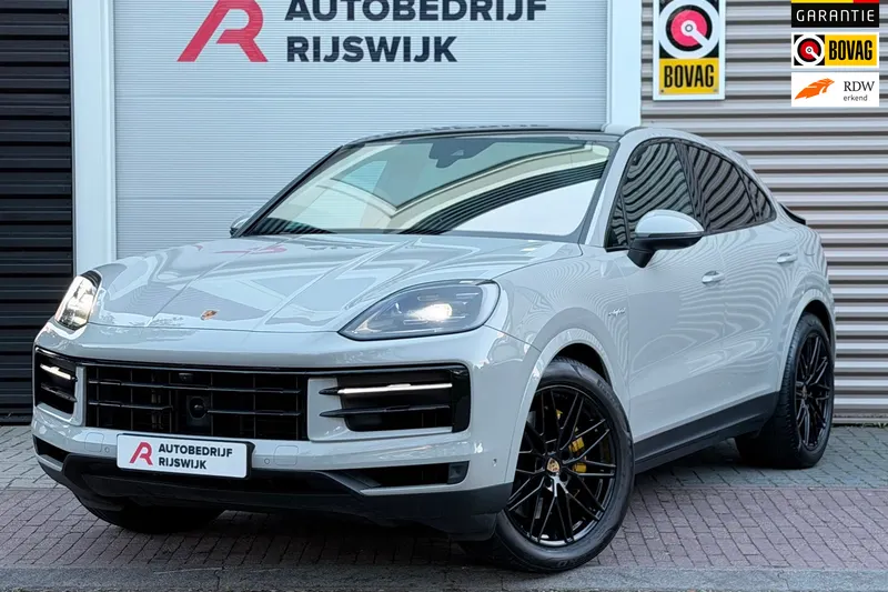 Porsche Cayenne (2023)