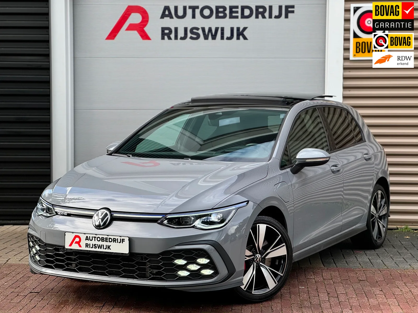 Volkswagen Golf (2022) — foto 1
