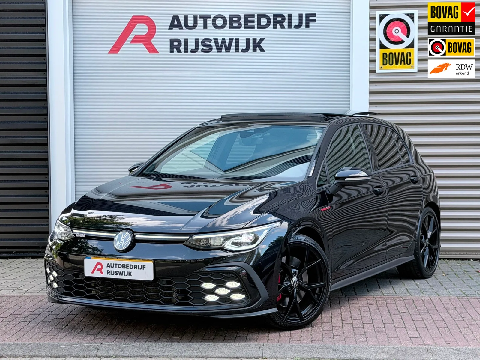 Volkswagen Golf (2021) — foto 1