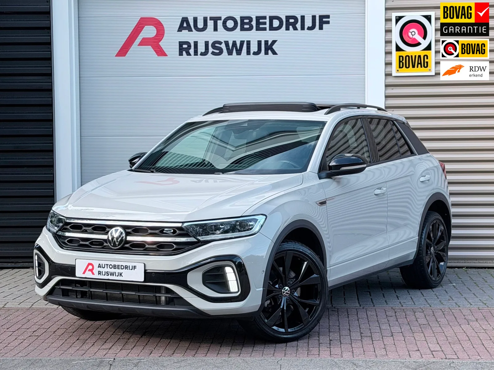 Volkswagen T-Roc (2025) — foto 1