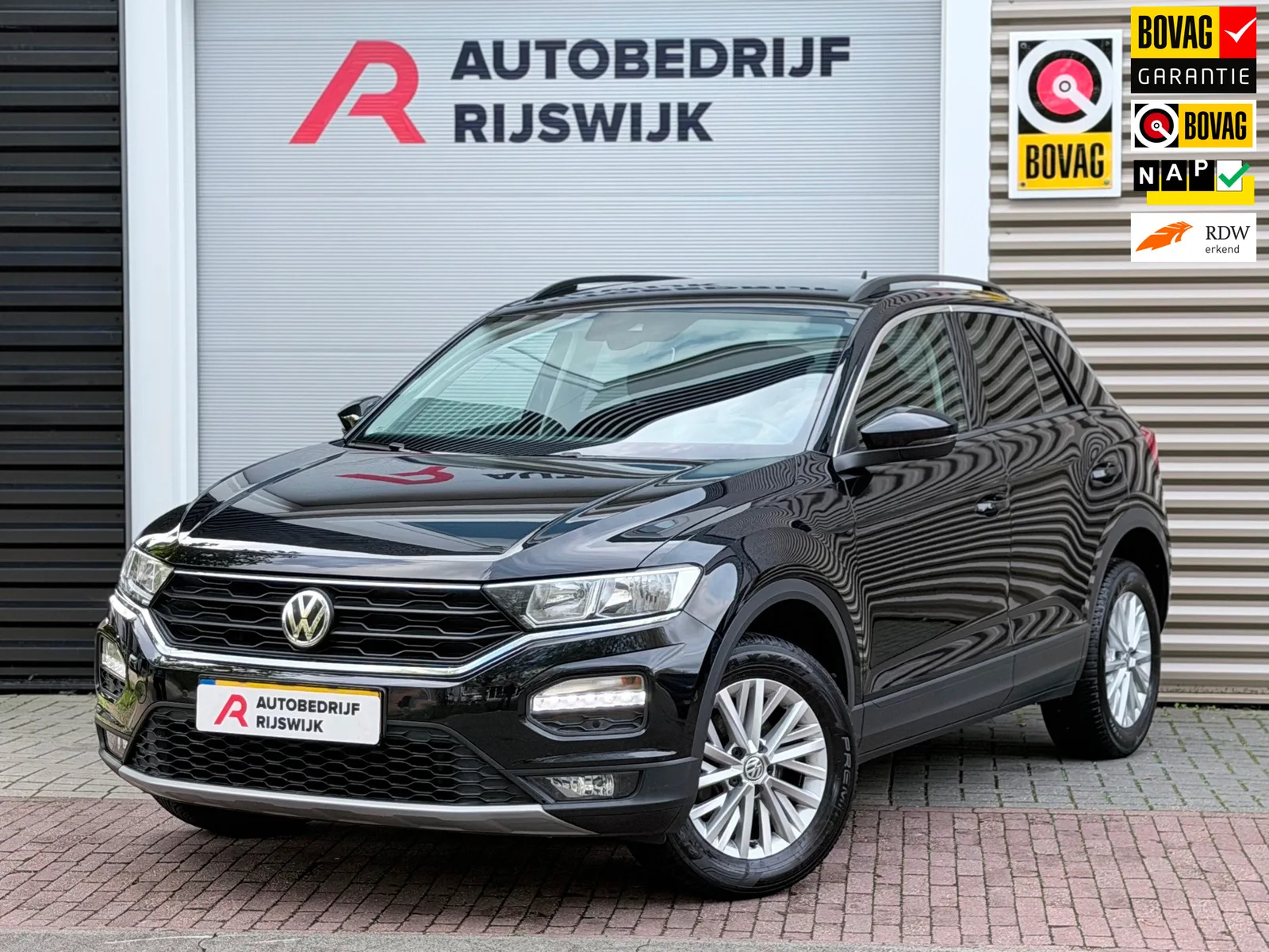 Volkswagen T-Roc (2019) — foto 1