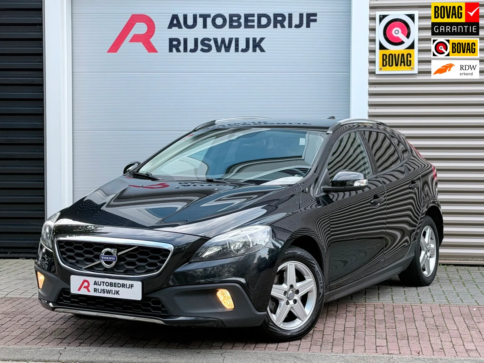 Volvo V40 Cross Country (2015) — foto 1