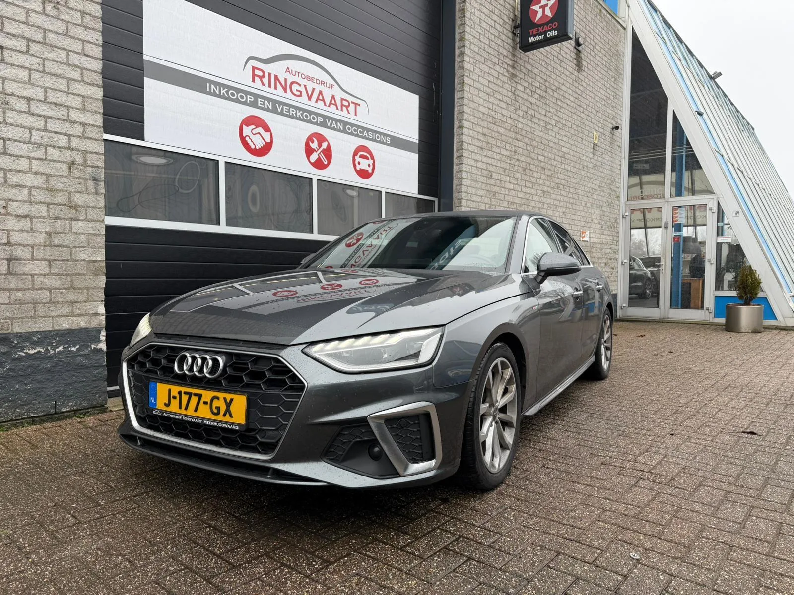 Audi A4 (2020) — foto 1