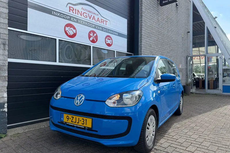Volkswagen Up! (2015)