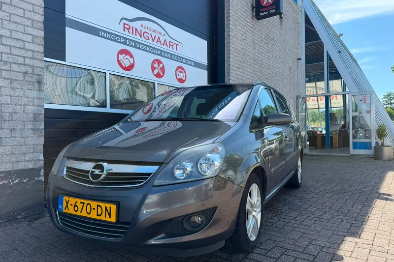 Opel Zafira (2010)