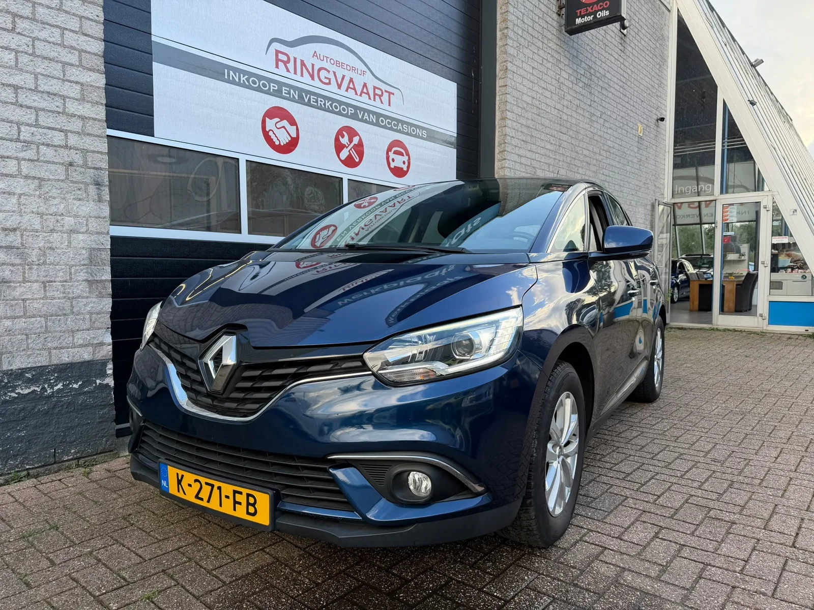 Renault Scénic (2017) — foto 1