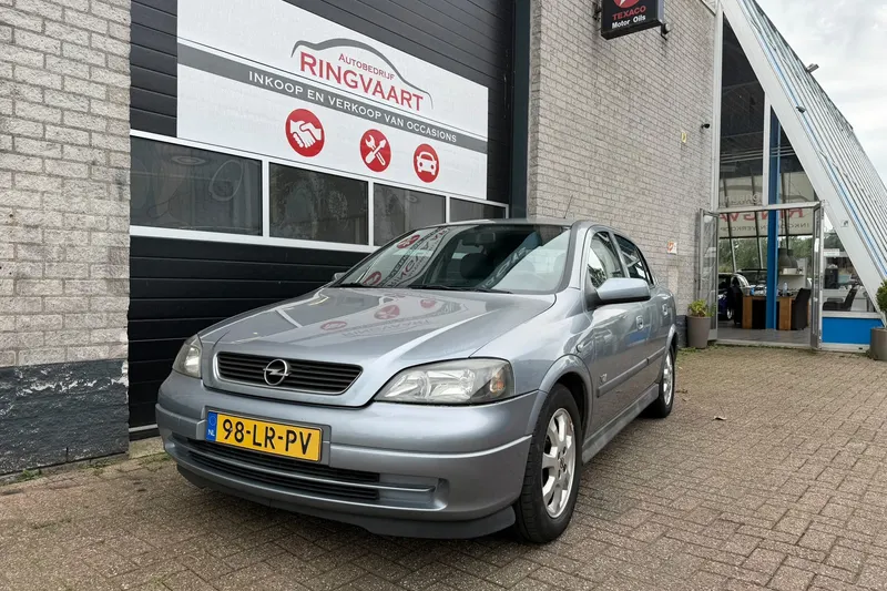 Opel Astra (2003)