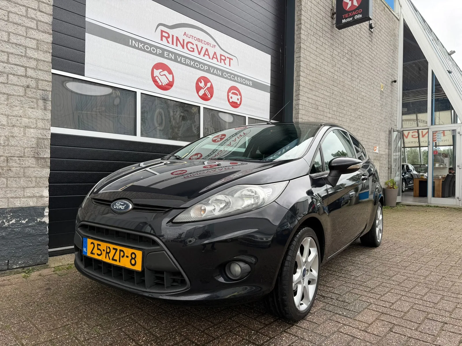 Ford Fiesta (2011) — foto 1