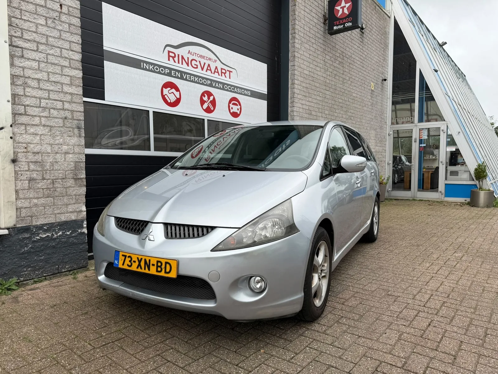 Mitsubishi Grandis (2004) — foto 1