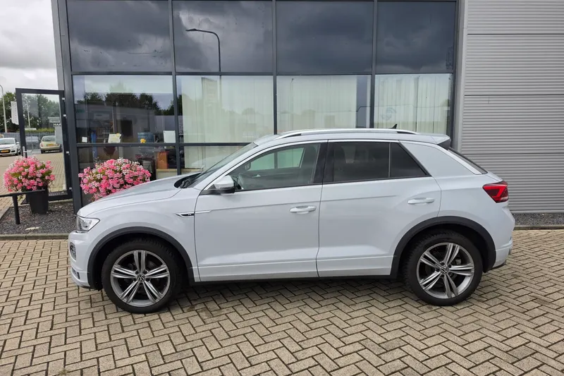 Volkswagen T-Roc (2022)