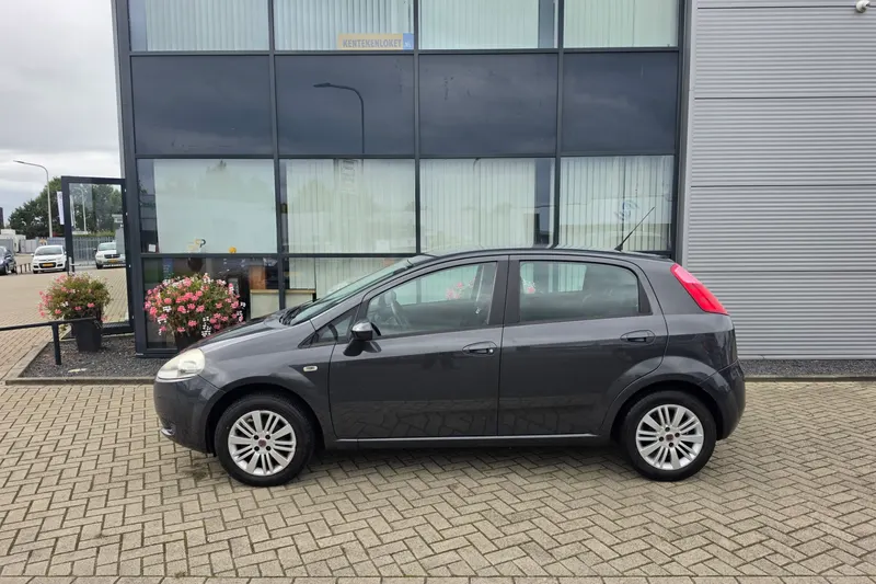Fiat Grande Punto (2009)