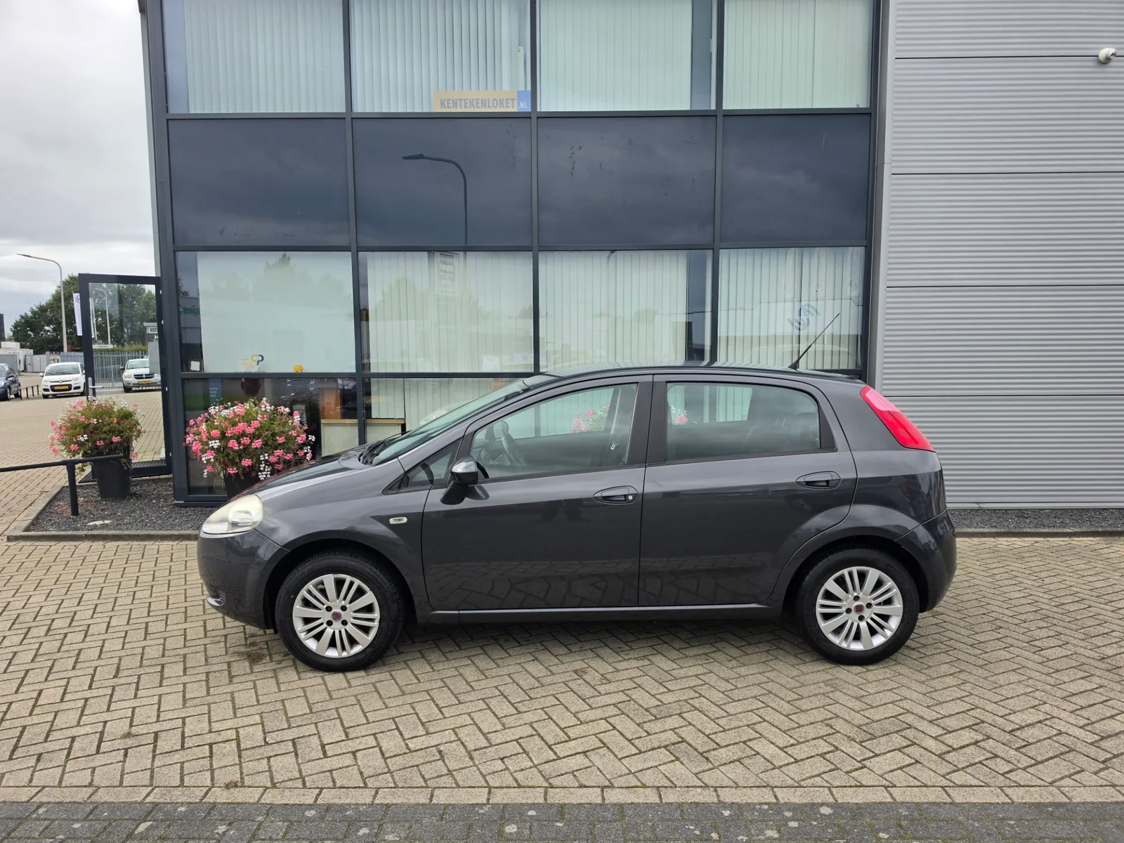 Fiat Grande Punto (2009) — foto 1