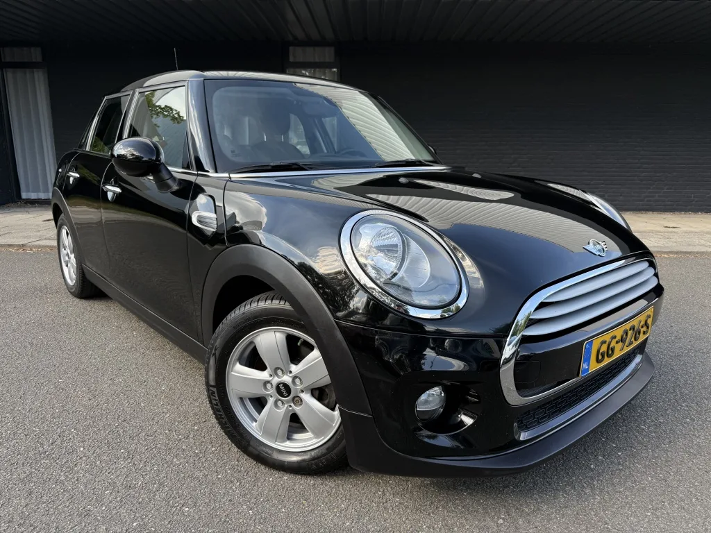 MINI Cooper (2015) — foto 1