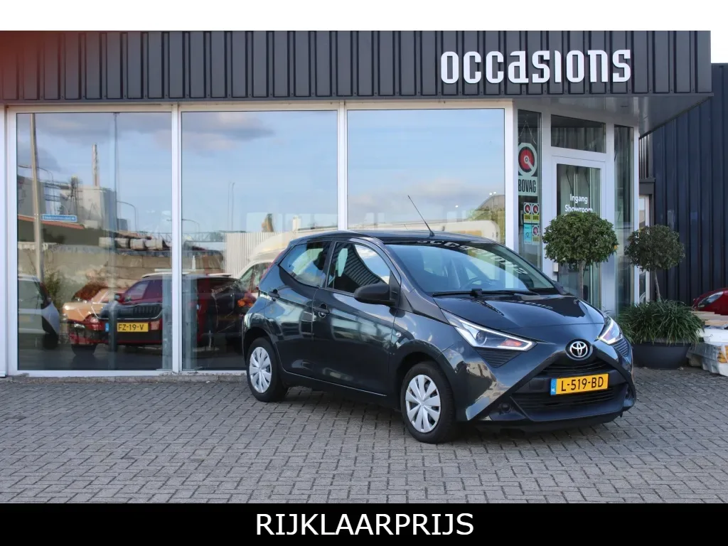 Toyota Aygo (2021) — foto 1